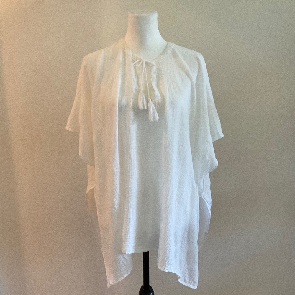 BANANA REPUBLIC Oversized Lightweight White Top Size Small Medium